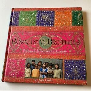 Born Into Brothels by Zana Briski hard cover 2004​​​​​